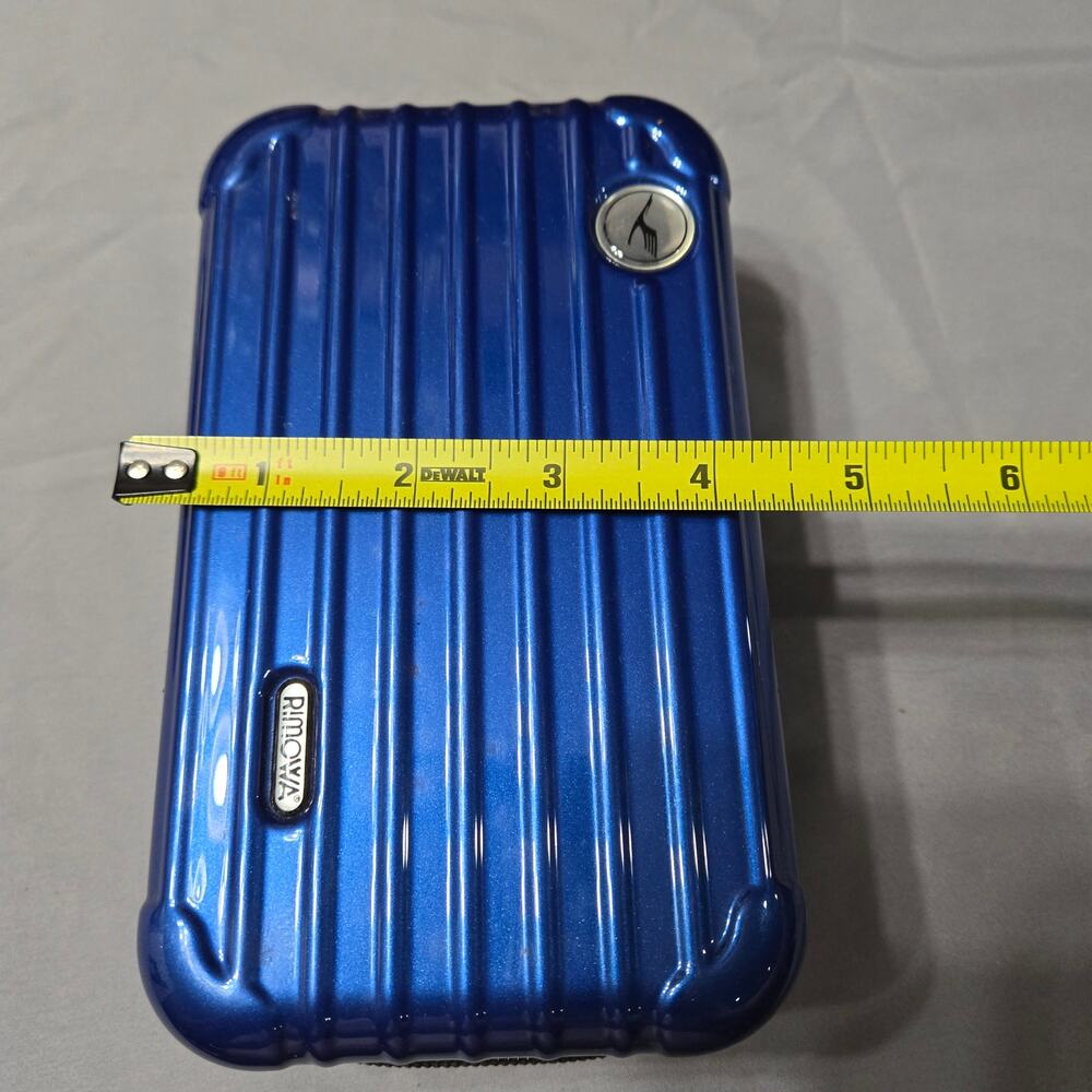 RIMOWA x Lufthansa First Class Amenity Kit Case Metallic Blue Hard Shell - Picture 4 of 6
